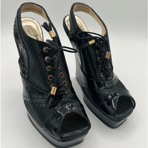 John Fluevog The La Bianco Black Patent Leather Corset Wedge Heel size 6